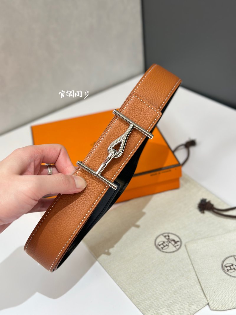 Hermès Jumbo Buckle Reversible Leather Belt 38mm Tan/Black view