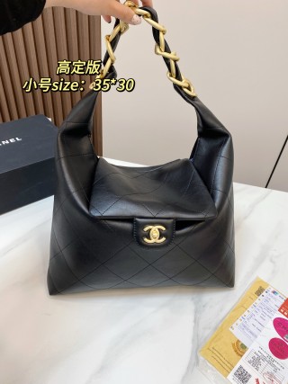 Chanel 25K Hobo Bag Black Quilted view 4