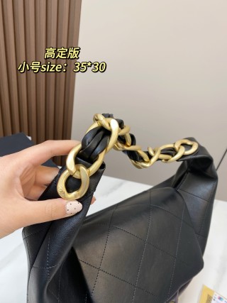 Chanel 25K Hobo Bag Black Quilted view 7