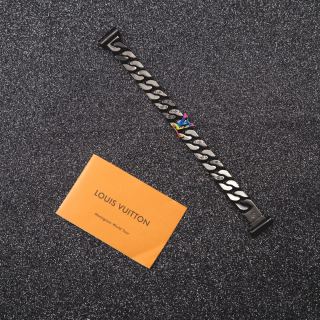 Louis Vuitton LV Sculpture Monogram Chain Bracelet Silver view 4