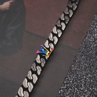 Louis Vuitton LV Sculpture Monogram Chain Bracelet Silver view 9