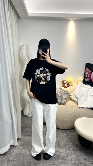 Black Graphic Print Short Sleeve T-Shirt - Asian Art Design view 1