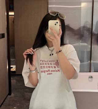 Maison Margiela Calendar Print White T-Shirt view 5