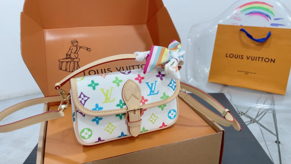 Louis Vuitton Multicolor Monogram Shoulder Bag White video