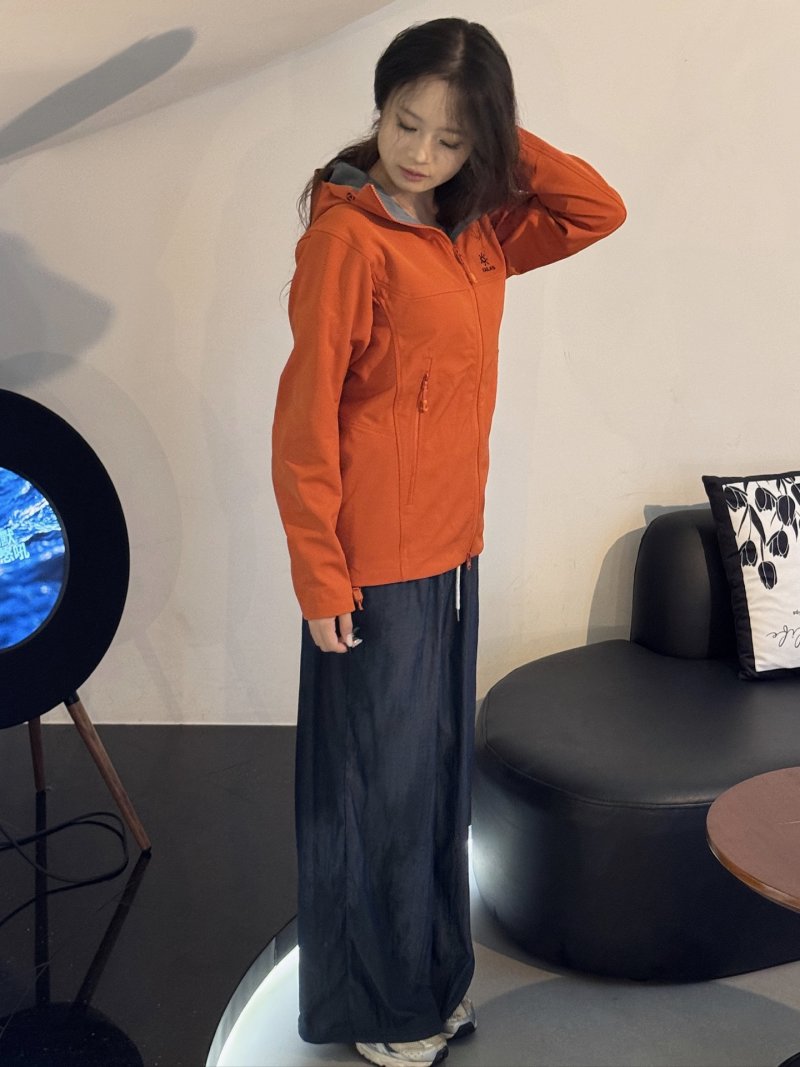 Kailas M8 Oxide Orange Soft Shell Jacket view