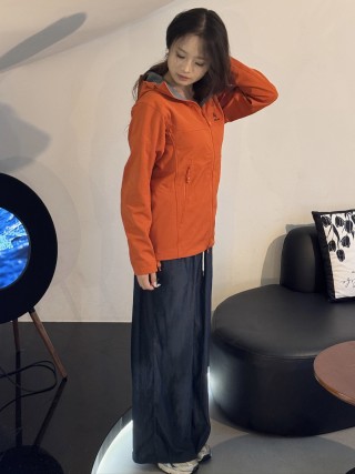 Kailas M8 Oxide Orange Soft Shell Jacket view 6
