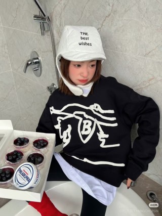Burberry Black EKD Horse Logo Sweatshirt view 5