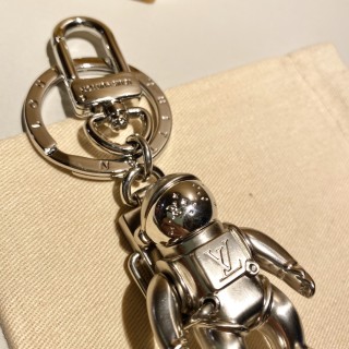 Louis Vuitton Astronaut Spaceman Keychain Charm Silver view 8