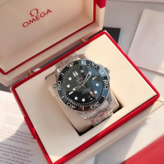 Omega Seamaster 300M Diver Black Dial Steel view 2