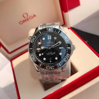 Omega Seamaster 300M Diver Black Dial Steel view 3