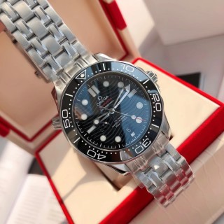 Omega Seamaster 300M Diver Black Dial Steel view 5