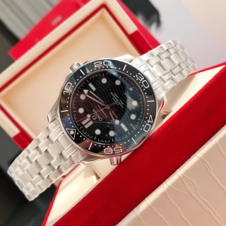 Omega Seamaster 300M Diver Black Dial Steel view 6