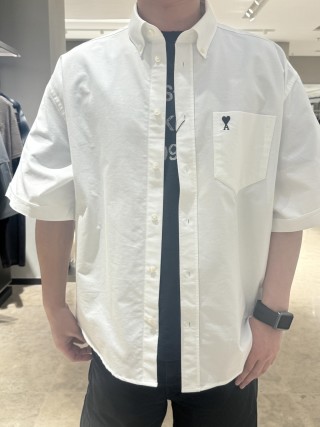 White Short-Sleeve Button-Up Shirt with Chest Pocket view 3