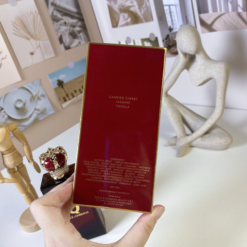 Q by Dolce & Gabbana Parfum 100ml - Red Crown view