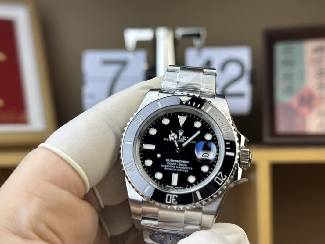 Rolex Submariner 40mm Black Dial Steel Watch view