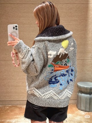 Louis Vuitton Grey Knit Zip Cardigan with LV Logo view 4
