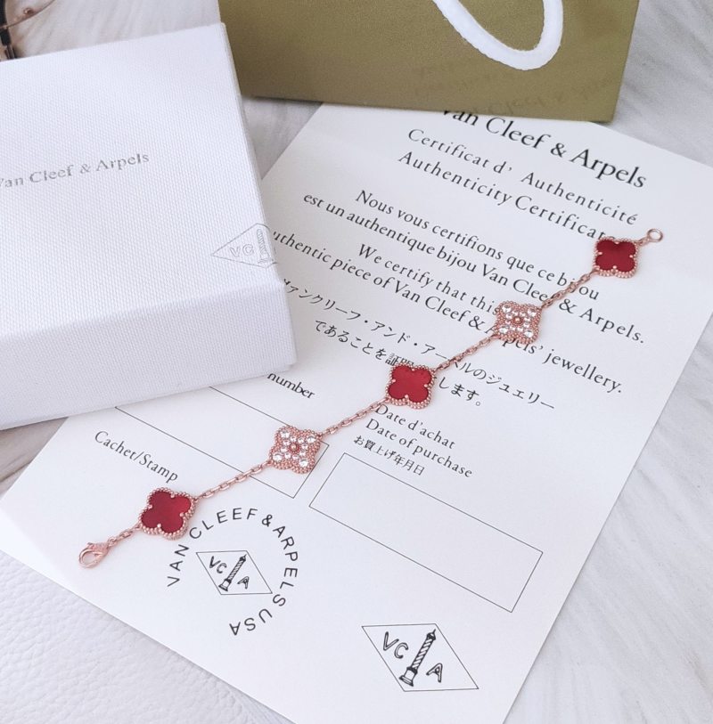 Van Cleef & Arpels Four-Leaf Clover Red Mother-of-Pearl Rose Gold Bracelet