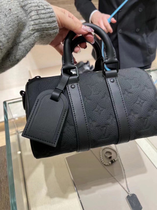 Louis Vuitton Keepall Bandouliere Black Leather Travel Bag view 3