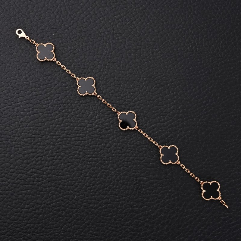 Van Cleef & Arpels Clover Black Onyx Gold Bracelet view