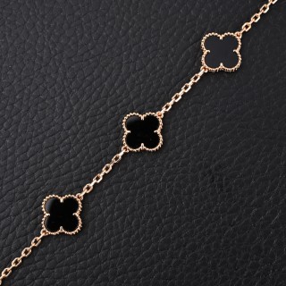 Van Cleef & Arpels Clover Black Onyx Gold Bracelet view 5