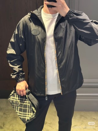 Burberry Vintage Check Hooded Windbreaker Jacket Black view 2