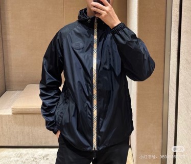 Burberry Vintage Check Hooded Windbreaker Jacket Black view 5
