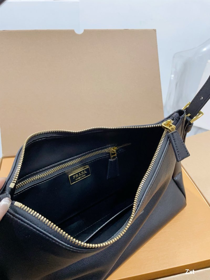 Prada Black Leather Shoulder Bag view