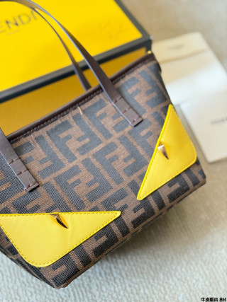 Fendi Vintage Monster Eye Tote Bag Yellow view 6