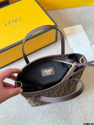 Fendi Vintage Monster Eye Tote Bag Yellow view 8