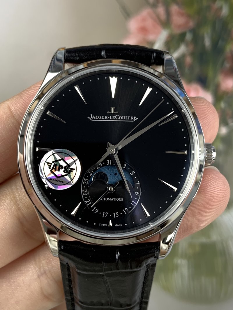 Jaeger-LeCoultre Master Ultra Thin Moon Black Dial Watch view