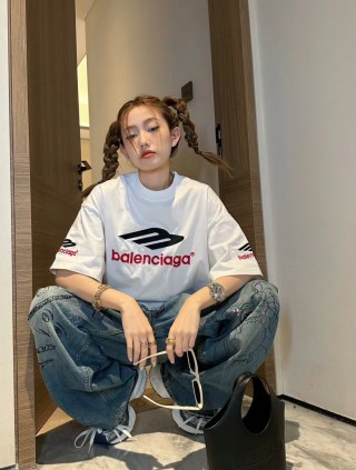 Balenciaga Logo Cream Short Sleeve T-Shirt view 4