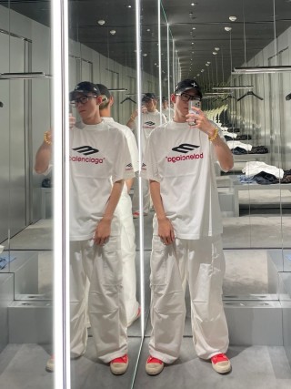 Balenciaga Logo Cream Short Sleeve T-Shirt view 7