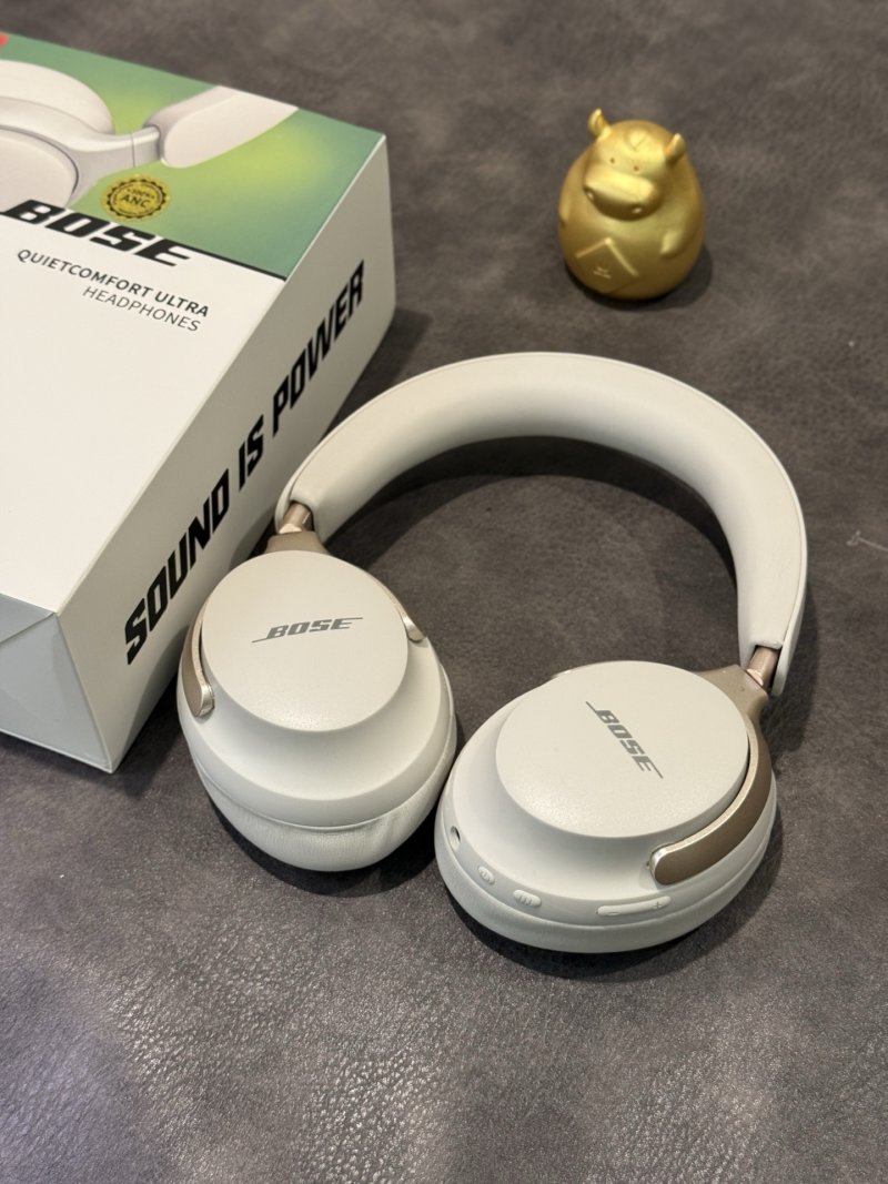 Bose QuietComfort Ultra White Headphones - 1:1 UA