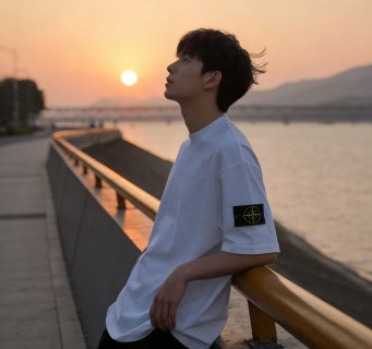 Stone Island White Classic Crew Neck T-Shirt view 4