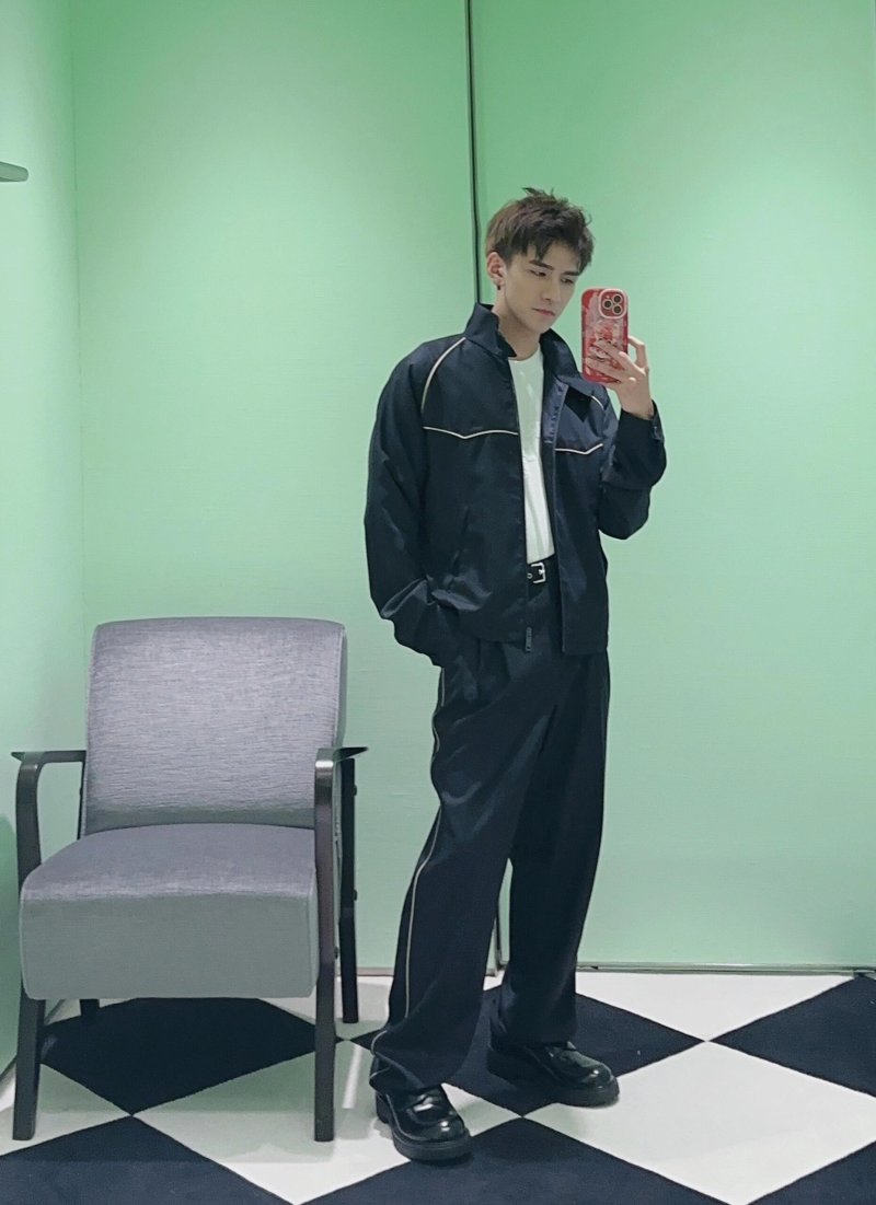 Black Zip-Up Jacket with Contrast Piping view