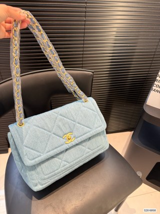 Chanel Quilted Denim Chain Shoulder Bag Light Blue view 2