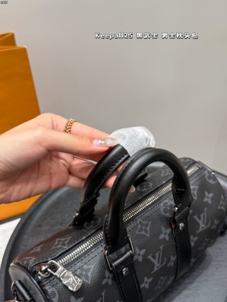 Louis Vuitton Keepall 25 Black Monogram Duffel Bag view 7