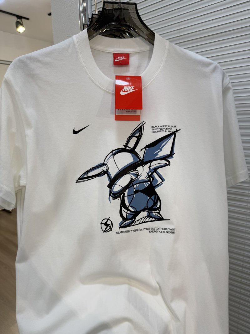 Nike Astronaut Graphic T-Shirt White view