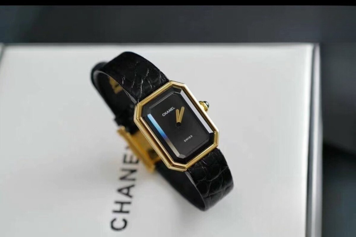 Chanel Premiere Vintage Gold Black Leather Watch view