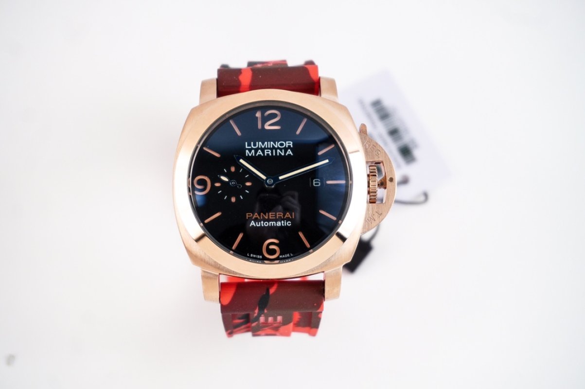 Panerai Luminor Marina Automatic Rose Gold Black Dial view