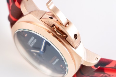 Panerai Luminor Marina Automatic Rose Gold Black Dial view 7