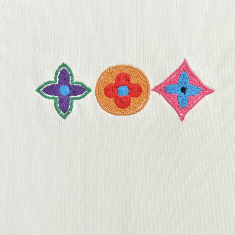 Louis Vuitton Monogram Flower White T-Shirt view