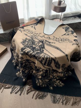 Burberry Knight Crest Double-Face Jacquard Wrap Scarf Black Gold view 3