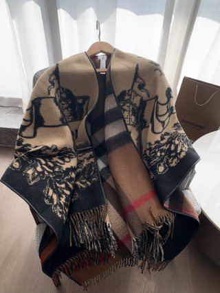 Burberry Knight Crest Double-Face Jacquard Wrap Scarf Black Gold view 6