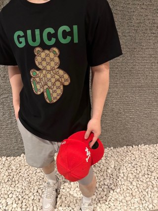 Gucci Black Short Sleeve T-Shirt with GG Motif Print view 3