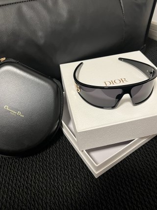 Dior Foldable Sunglasses Black view 5