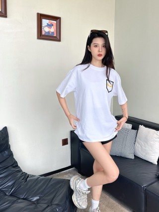 White Pocket Graphic T-Shirt view 3