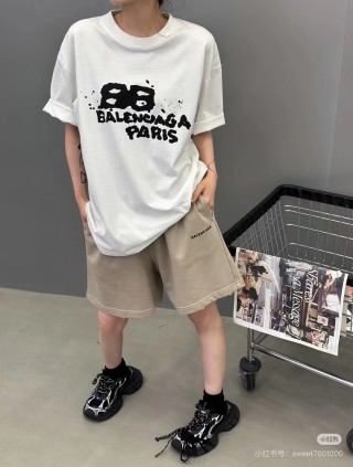 Balenciaga Paris Graffiti White T-Shirt view 2