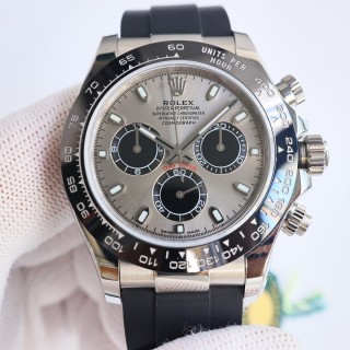Rolex Daytona Chronograph Silver Dial Black Ceramic Bezel view 2