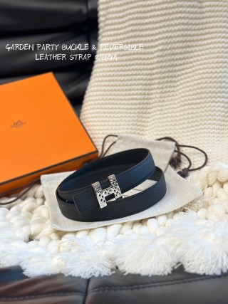 Hermès Garden Party Buckle Reversible Leather Belt Black view 1